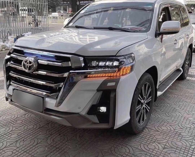 Обвес Limgene Land Cruiser 200 2016-2020 — изображение 2
