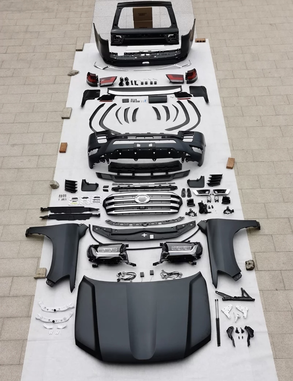 Комплект рестайлинга Toyota LAND Cruiser 200 в Toyota LAND Cruiser 300 — изображение 9