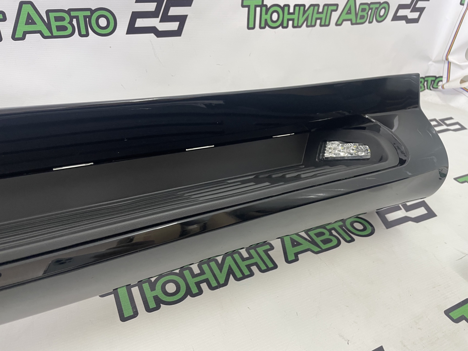 Подножки Toyota Land Cruiser Prado 120 (2002-2009) с подсветкой — изображение 6